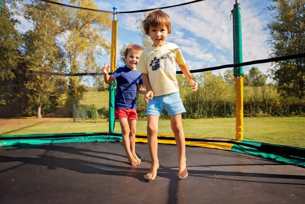 8ft trampoline vs 10ft trampoline