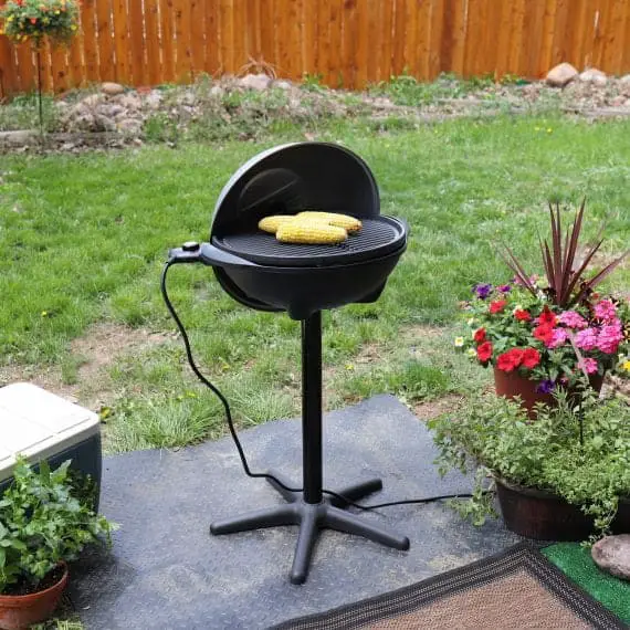 Best Outdoor Grills That Will Make You BBQ King | WhichToBuy