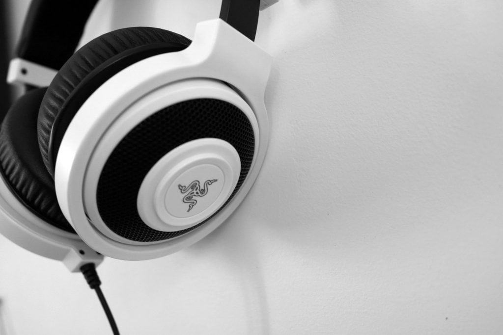 best headphones under 100