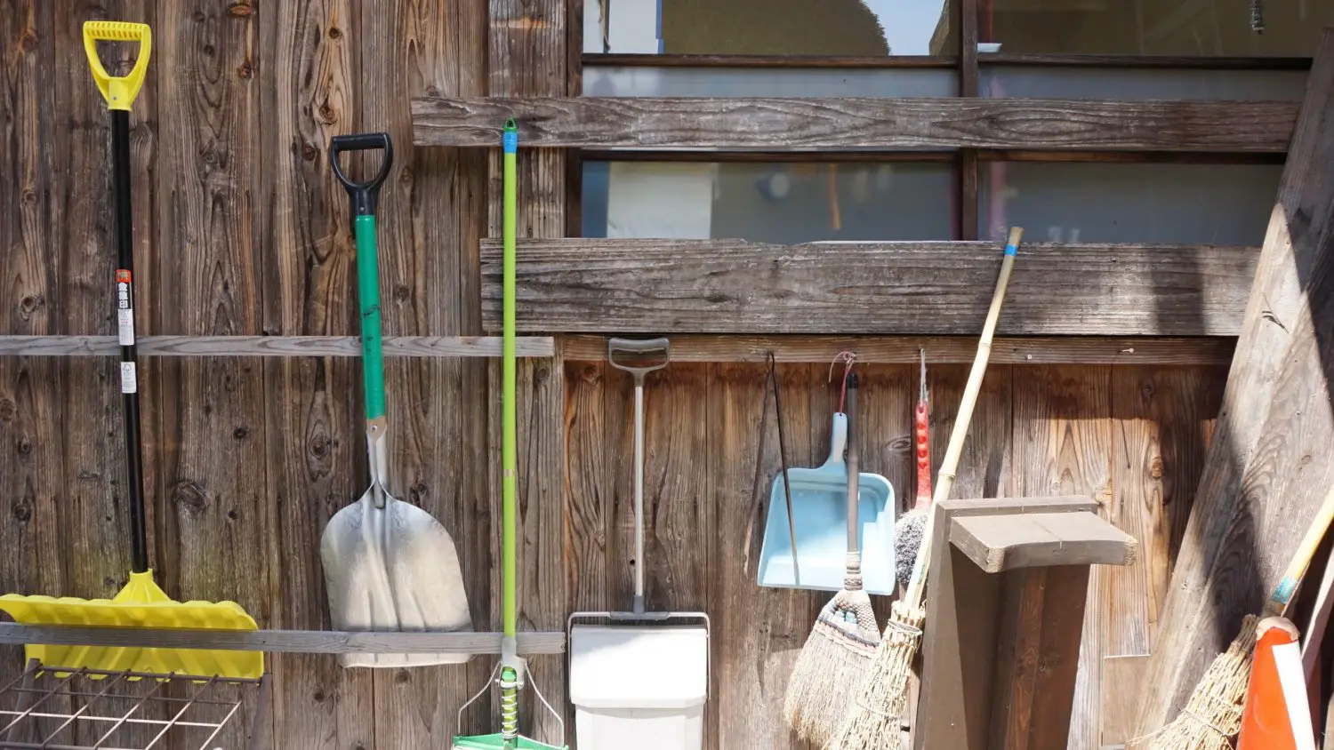 Gardening Shovel – How To Choose The Right Shovel For Your Garden Tasks?